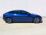 Used 2021 Tesla Model 3 Standard Range Plus image 4