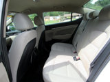 Used 2017 Hyundai Elantra SE w/ SE A/T Tech Package 03 image 5