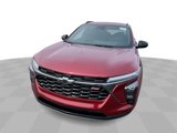 New 2025 Chevrolet Trax RS w/ Sunroof Package image 5