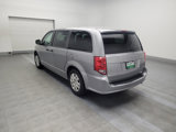 Used 2019 Dodge Grand Caravan SE image 3