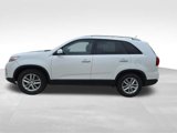 Used 2015 Kia Sorento LX image 3