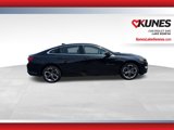 Used 2024 Chevrolet Malibu LT image 3