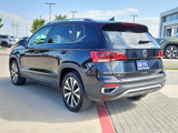 Certified 2023 Volkswagen Taos SE image 2