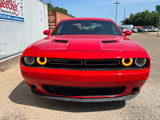 Used 2019 Dodge Challenger SXT image 5