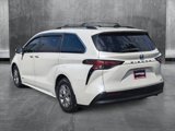 Used 2021 Toyota Sienna XLE image 3