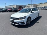 Used 2018 Volkswagen Passat 2.0T R-Line image 3