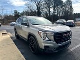 Used 2024 GMC Terrain SLE w/ Driver Convenience Package image 3