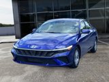 Used 2024 Hyundai Elantra SE image 3