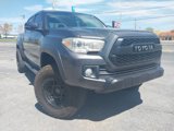 Used 2019 Toyota Tacoma TRD Off-Road w/ Technology Package image 2