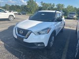 Used 2020 Nissan Kicks S image 2