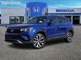 Used 2024 Volkswagen Taos SE image 2