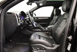Certified 2022 Porsche Cayenne Platinum Edition image 5