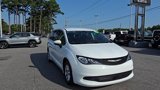 Used 2022 Chrysler Voyager LX image 3