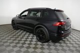 Used 2022 Volkswagen Tiguan SE R-Line image 5