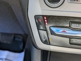 Used 2022 Ford Explorer XLT w/ Equipment Group 202A image 4
