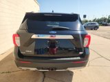 Used 2020 Ford Explorer XLT w/ Equipment Group 202A image 2