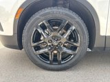 Certified 2022 Chevrolet Blazer LT w/ LPO, Black Grille Bar Package image 6