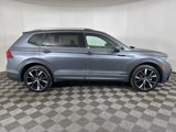 Certified 2022 Volkswagen Tiguan SEL R-Line image 2