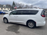 Used 2020 Chrysler Pacifica Touring-L image 6