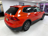 Used 2019 Volkswagen Tiguan SE w/ Panoramic Sunroof Package image 3