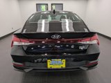Certified 2022 Hyundai Elantra SE w/ Cargo Package image 5