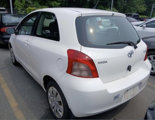 Used 2007 Toyota Yaris 2-Door Hatchback image 3
