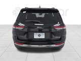 Used 2024 Jeep Grand Cherokee Limited image 4