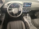Used 2025 Honda HR-V EX-L image 2