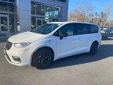 New 2023 Chrysler Pacifica Limited w/ S Appearance Package image 2