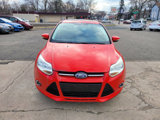 Used 2012 Ford Focus SE w/ SE Sport Pkg image 2