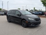 Used 2021 Chrysler Pacifica Touring w/ S Appearance Package image 6