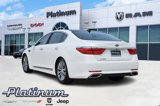 Used 2017 Kia K900 Premium image 4