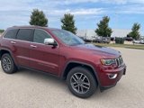 Used 2019 Jeep Grand Cherokee Limited w/ Luxury Group II image 2