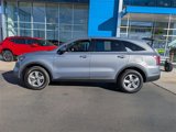 Used 2023 Kia Sorento LX image 2