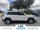 Used 2016 Jeep Cherokee Latitude image 2