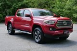 Used 2017 Toyota Tacoma TRD Sport image 4