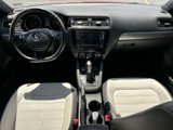 Used 2016 Volkswagen Jetta Sport image 2