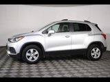 Used 2020 Chevrolet Trax LT w/ LT Convenience Package image 4