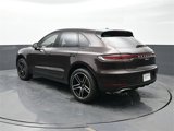 Certified 2021 Porsche Macan image 3