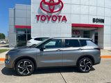 Used 2024 Mitsubishi Outlander SE image 2
