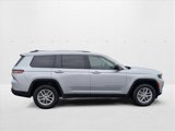 Used 2023 Jeep Grand Cherokee L Laredo image 4