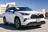Used 2023 Toyota Highlander XLE image 3