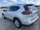 Used 2020 Nissan Rogue SV image 3