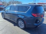 New 2025 Chrysler Pacifica Select image 4