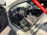 Used 2019 Volvo S60 T5 R-Design image 4