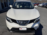 Used 2018 Nissan Rogue Sport SV image 2
