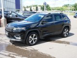 Used 2019 Jeep Cherokee Limited w/ Luxury Group image 3