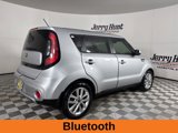 Used 2017 Kia Soul + image 5