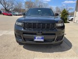 New 2024 Jeep Grand Cherokee L Altitude image 3
