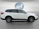 Used 2017 Mitsubishi Outlander SE image 2